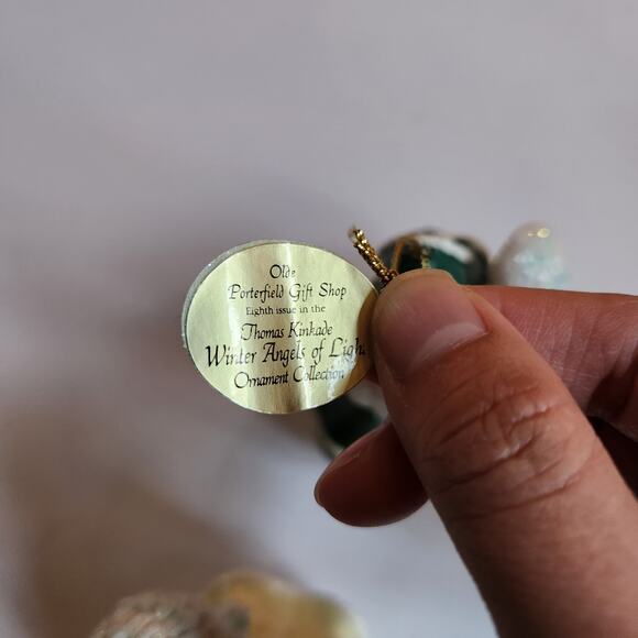 Bradford Edition Thomas Kinkade Winter Angels of Light Collection - Picture 11 of 12